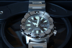 2004-01-26 Seiko Black Monster divers watch close-up