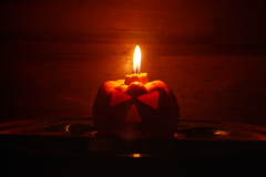 20061025-dscf1003-halloween-candle