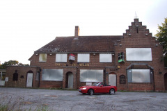 2008-09-07 MX5 outside Langley Tavern