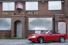 2008-09-07 MX5 outside Langley Tavern