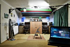2016-10-09 Studio lit by LED