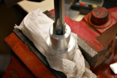20161219-p1790364-cutting-thread