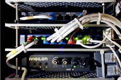 20201127-p2410126-modem-rack