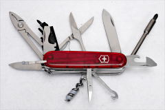 20201217-p2410515-swiss-army-knife-for-compoters