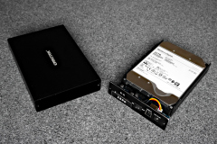 20220830-p2440801-20tb-ultrastar-hard-disk-in-ennotek-enclosure