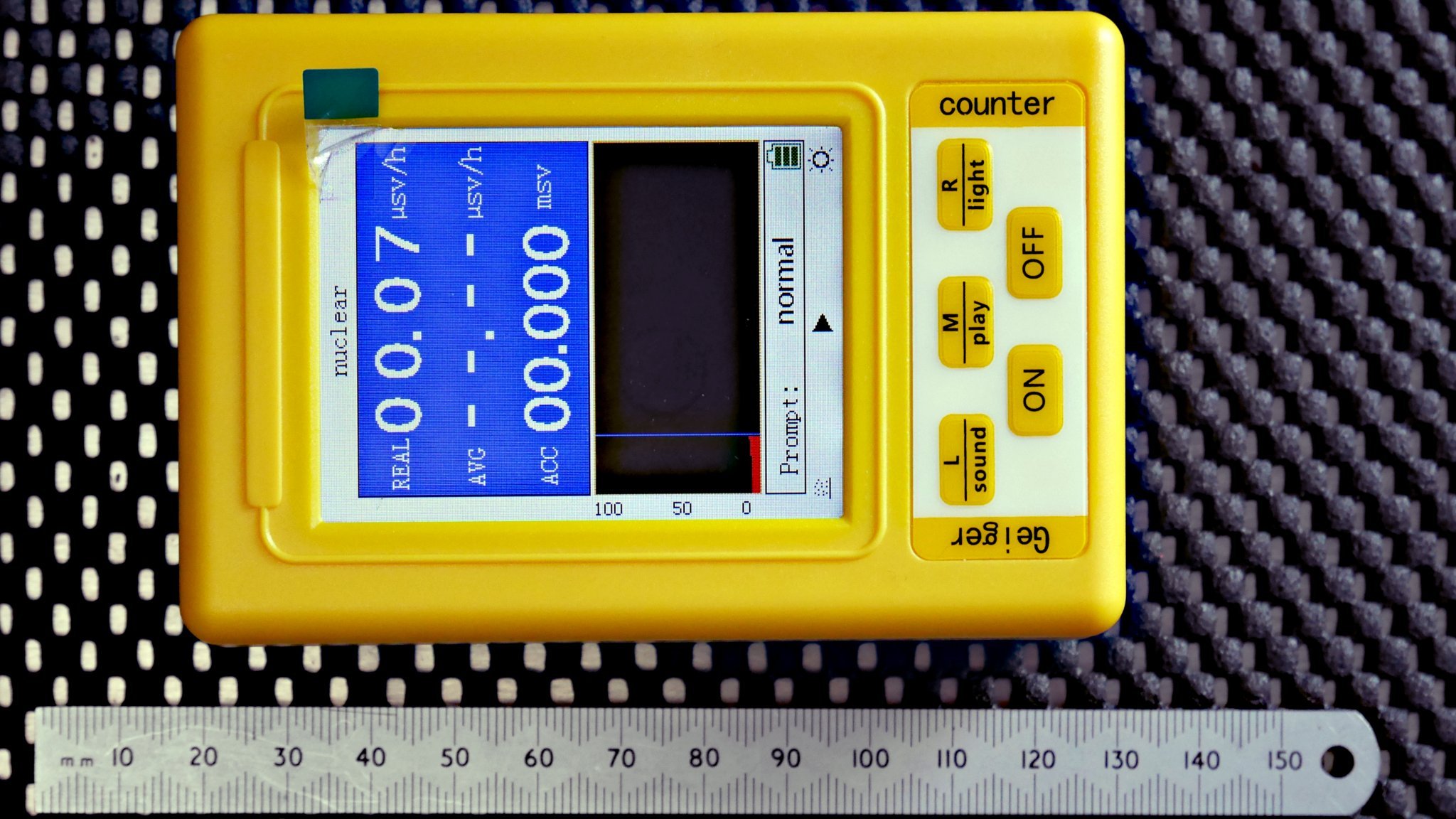 20221026-p2460643-geiger-emf-dosimeter-geiger