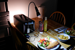 20221101-2460786-ua1101l-romantic-dinner-for-two