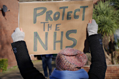 20230119-p2480094-nurses-protest-outside-southampton-general-hospital