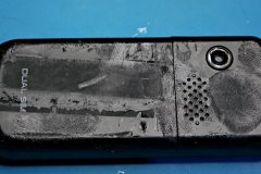 2024-10-18 Removing sticky denatured rubber coating