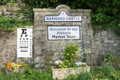 20200525-barnard-castle-eye-test-1