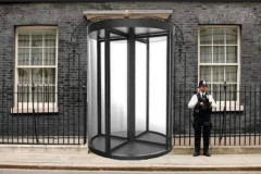 20221015-revolving-door