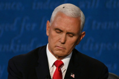20201008-pence-fly