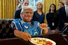 20201108-trump-feeding-time