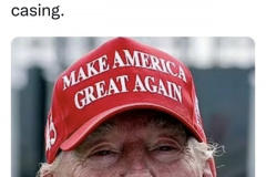 20221210-trump-boiled-hotdog