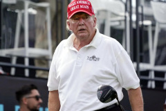 20240406-trump-maga-hat