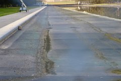 20260714-reflecting-pool-tyre-marks-01