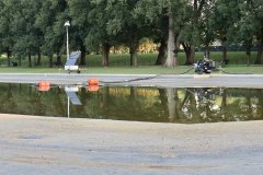 20260714-reflecting-pool-tyre-marks-02