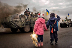 20220305-ukraine-armoured-vehicles
