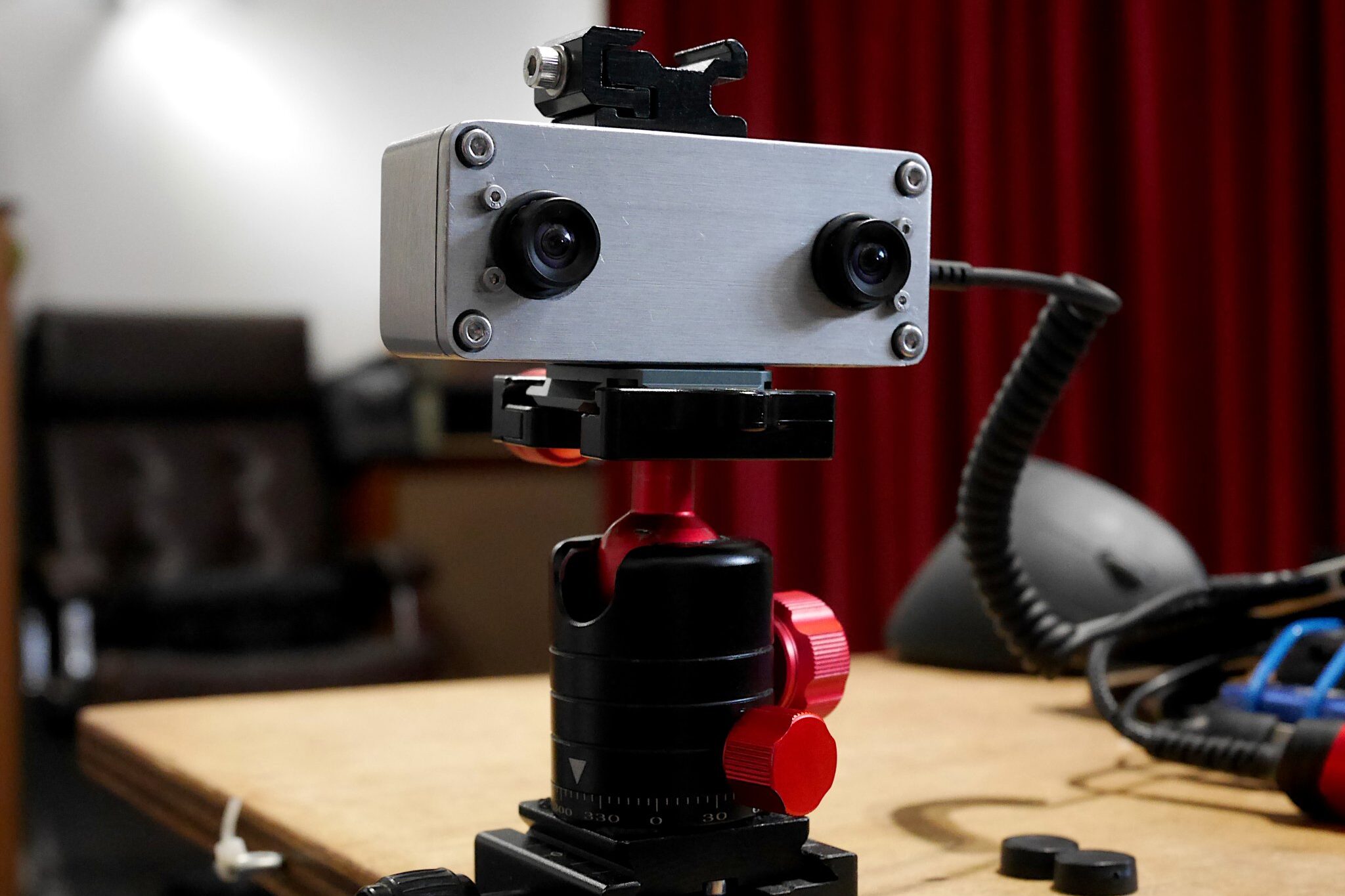 3D camera on Camelo Arca type ball mount